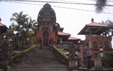 Индонезийский храм.